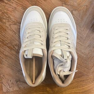 Vionic Women’s Sneakers